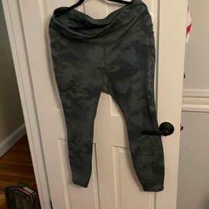 All in Motion Green Camo Work Out Pants XXL Never Worn! New NWOT POCKETS!